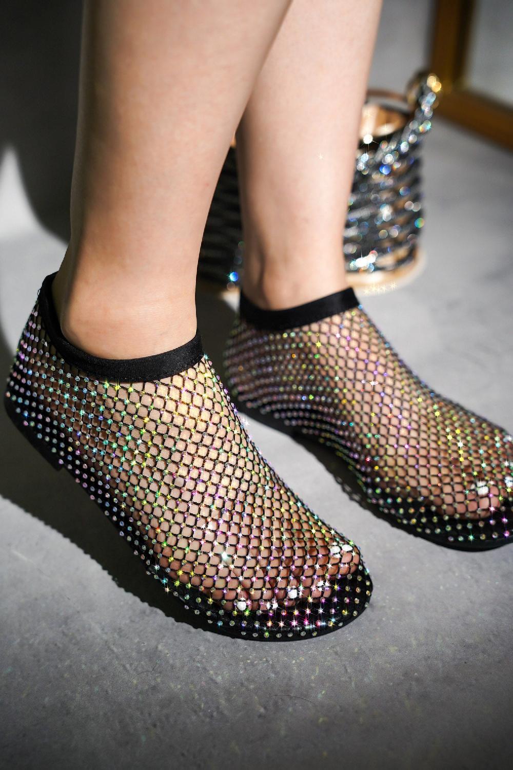 cape robbin Fantasia Rhinestone Mesh Flat Sandals - Black