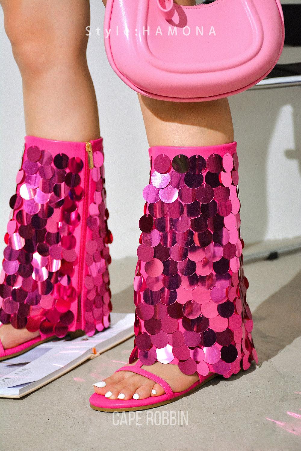 cape robbin Hamona Big Sequins Fold Over Flat Sandals - Pink