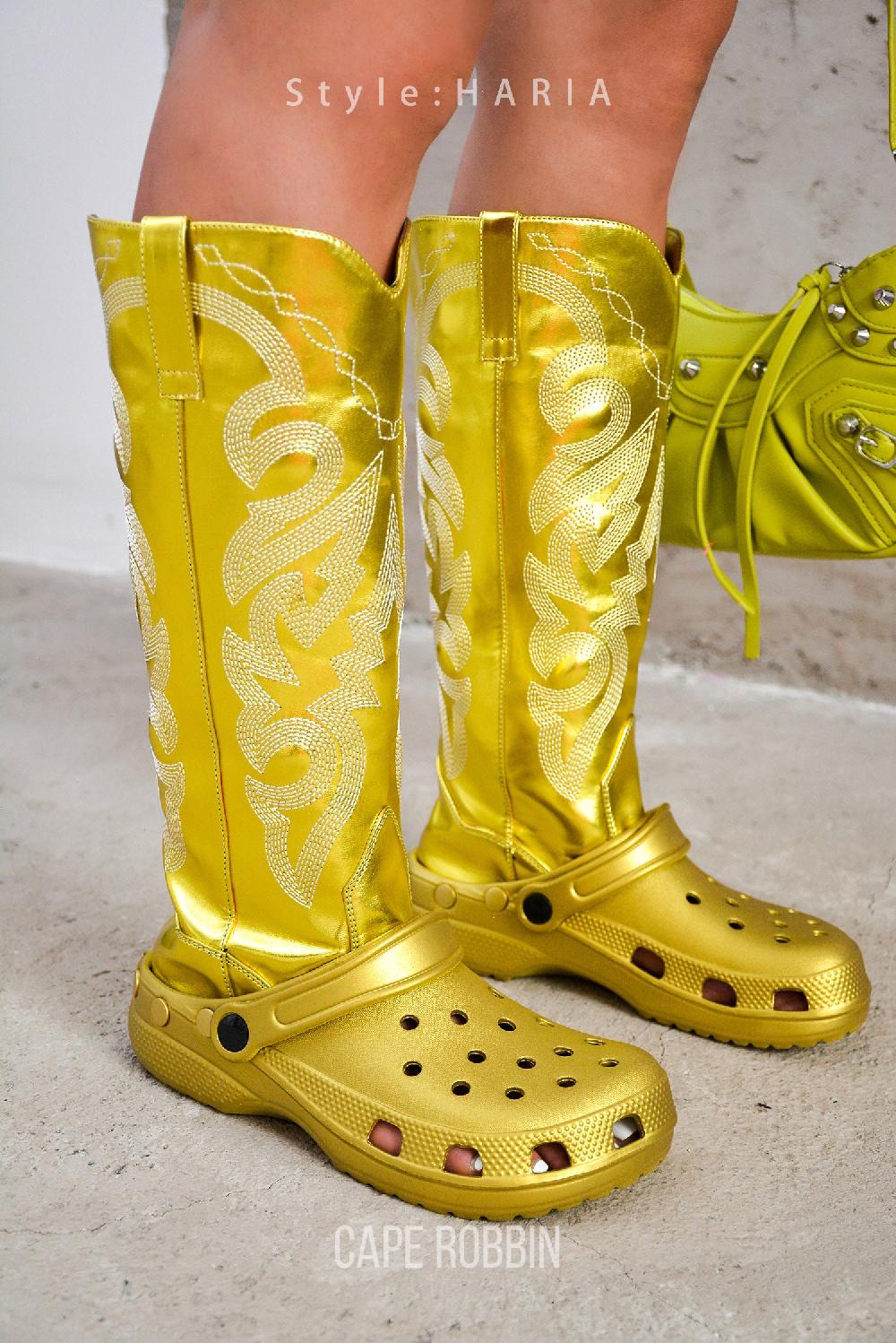 cape robbin Haria Western-Inspired Garden Sandal Boots - Gold