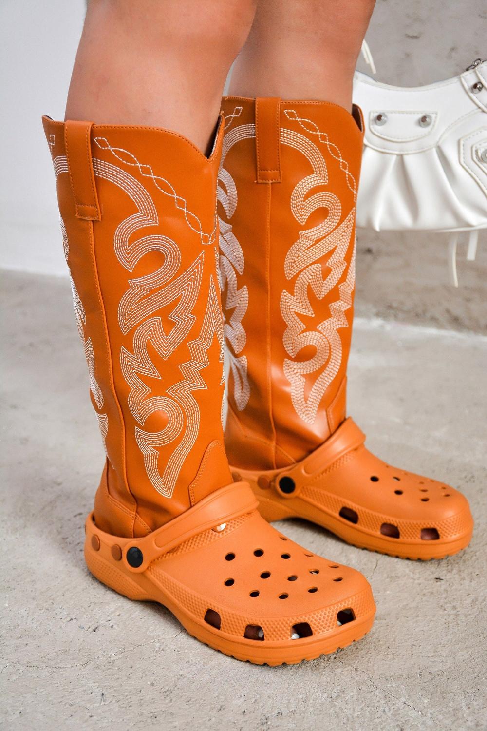 cape robbin Haria Western-Inspired Garden Sandal Boots - Tan