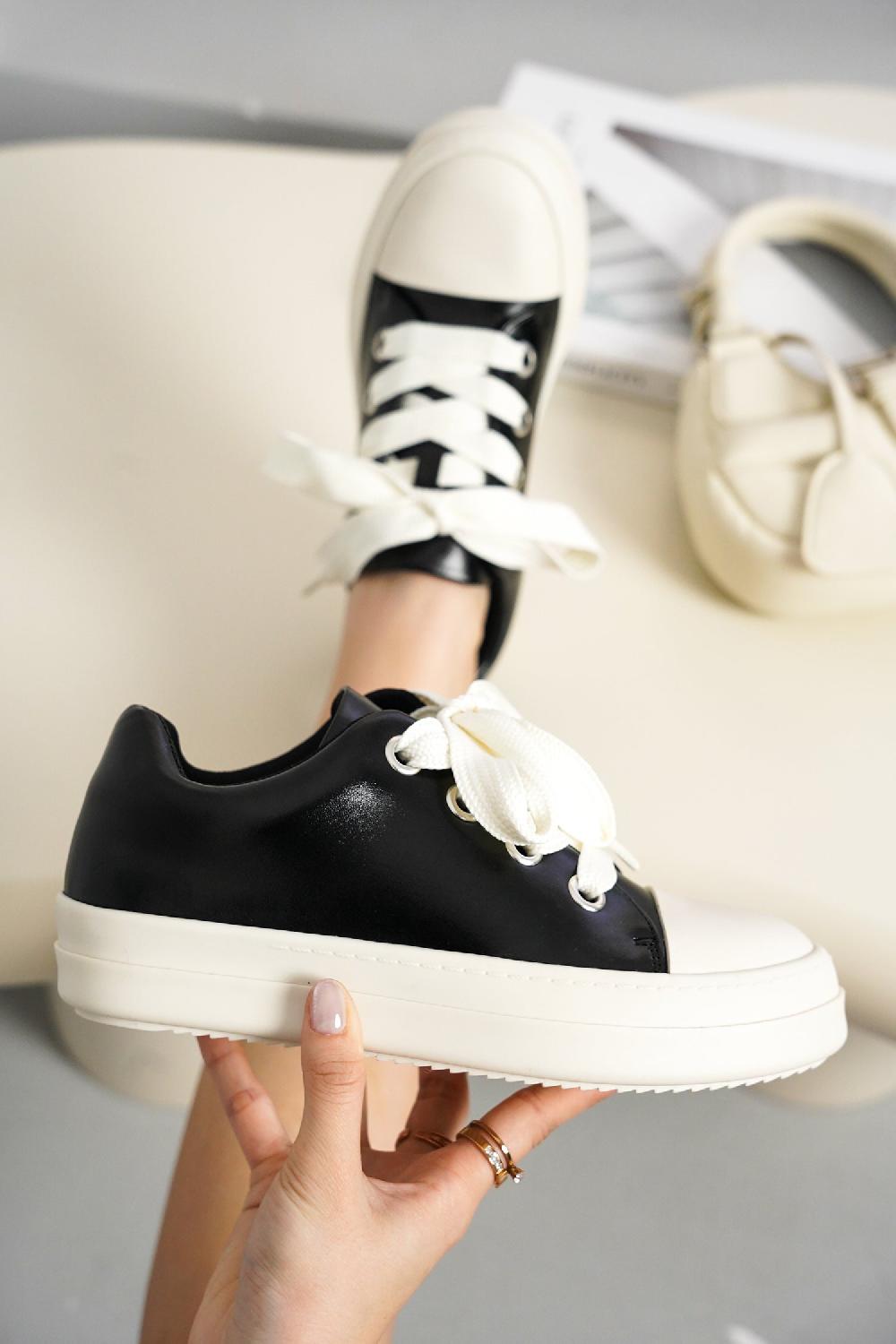 cape robbin Heath Low Top Lug Sole Thick Lace Flat Sneaker - Black