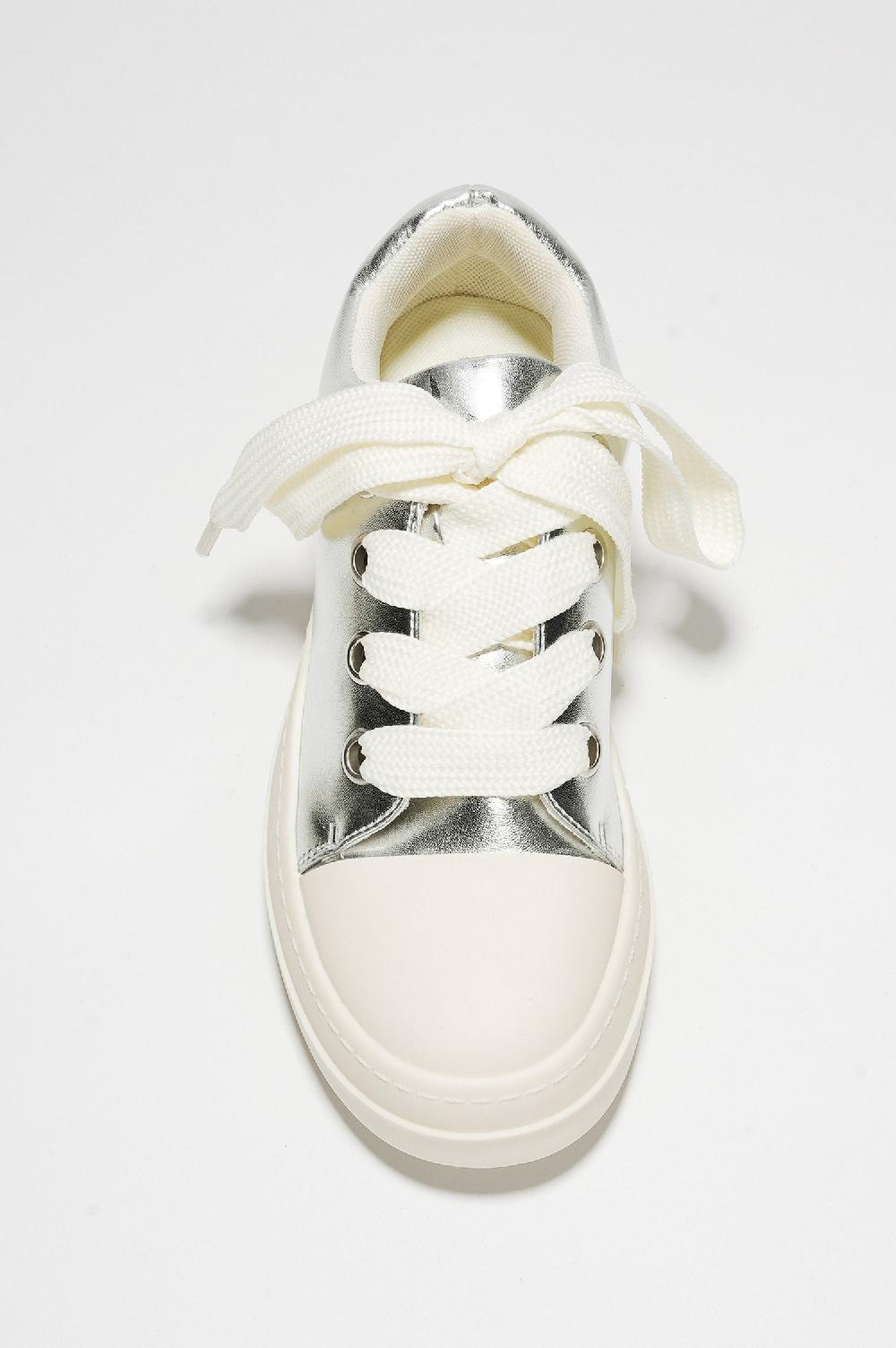 Cape Robbin Heath Low Top Lug Sole Thick Lace Flat Sneaker - Silver