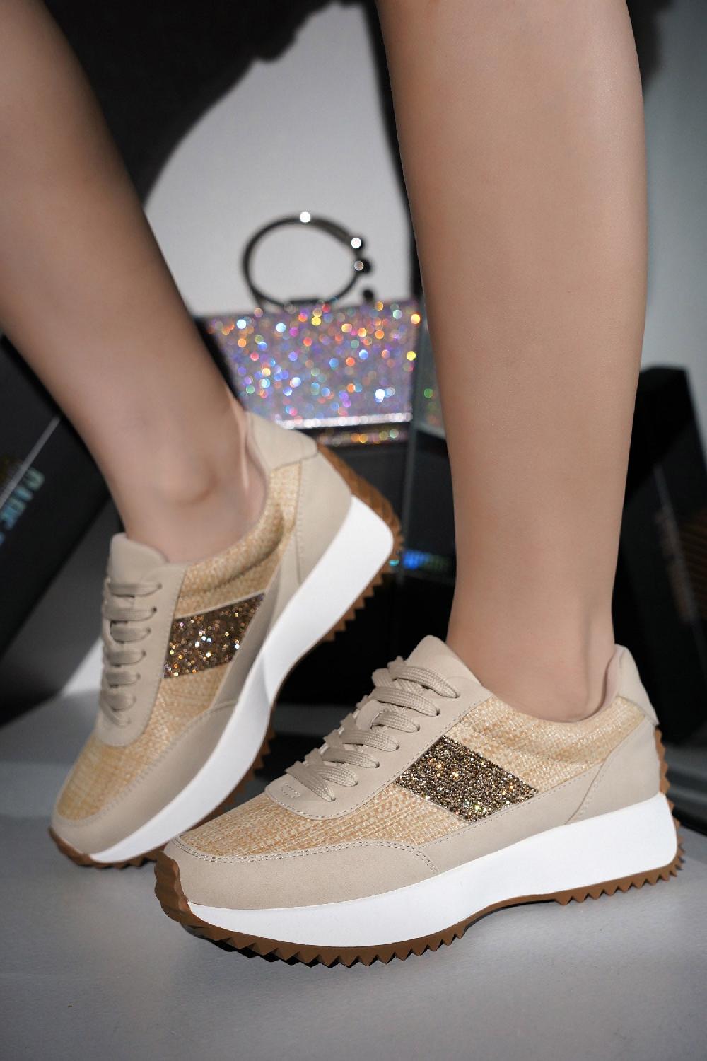 cape robbin Jacinthia Rhinestone Decor Lace-up Platform Sneaker - Raffia