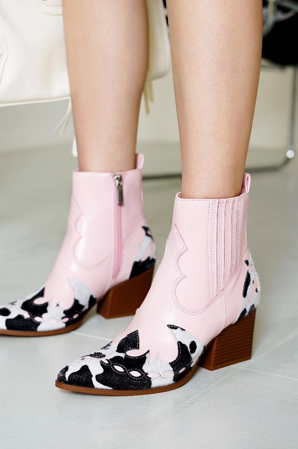 cape robbin Janesa Animal Print Western Ankle Boots - Pink