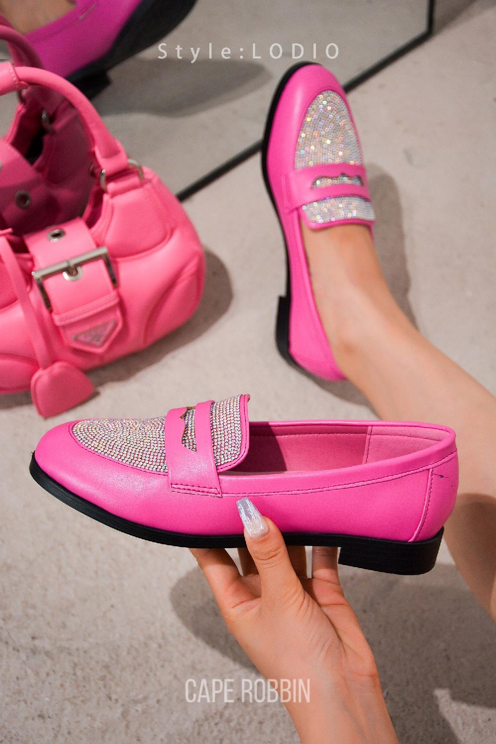 cape robbin Lodio Rhinestone-Coated Flat Loafers - Fuchsia