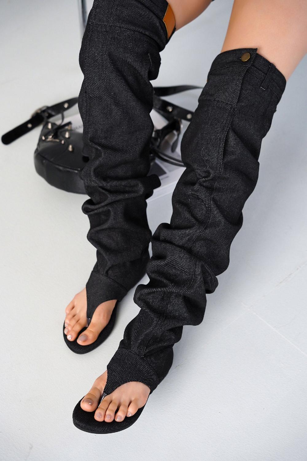 cape robbin Malynda Denim Thigh-high Thong Sandals - Black