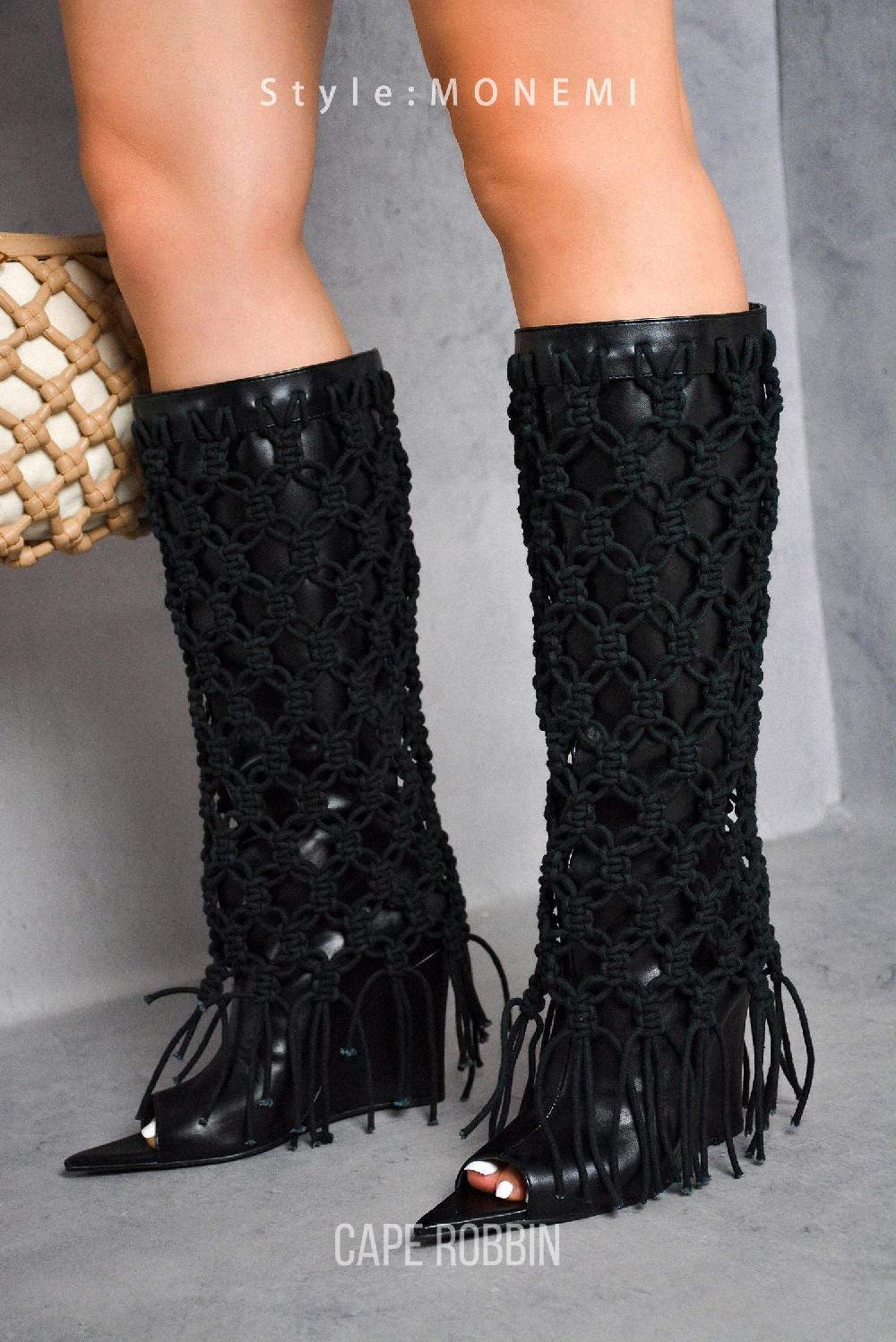 cape robbin Monemi Fringe Open Toe Mid Calf-Length Boots - Black