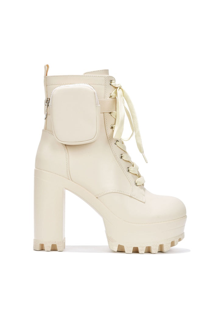 Cape Robbin Monik Round Toe Platform Block Heel Booties - Nude