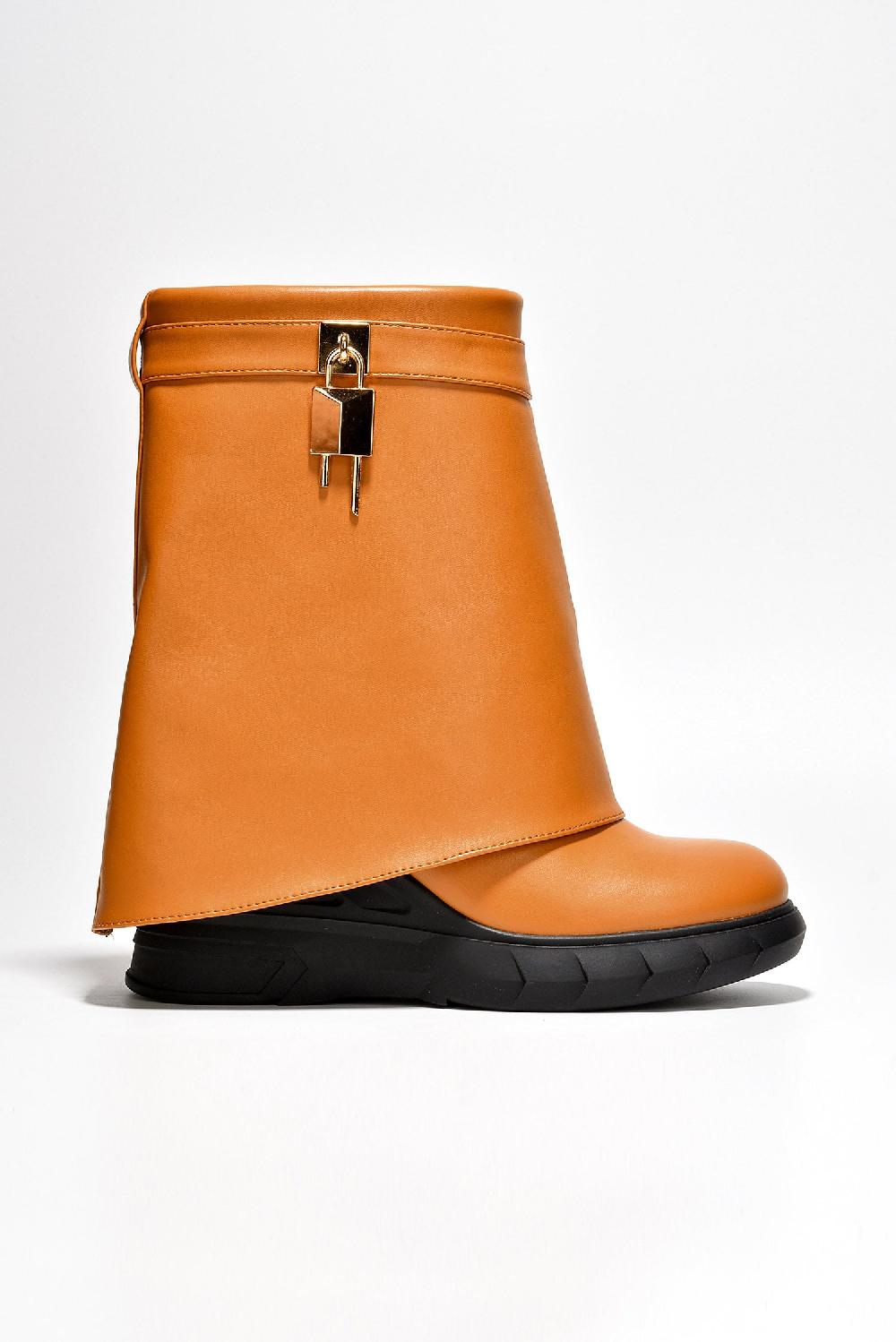 Cape Robbin Morae Round Toe Fold-Over Platform Boots - Tan