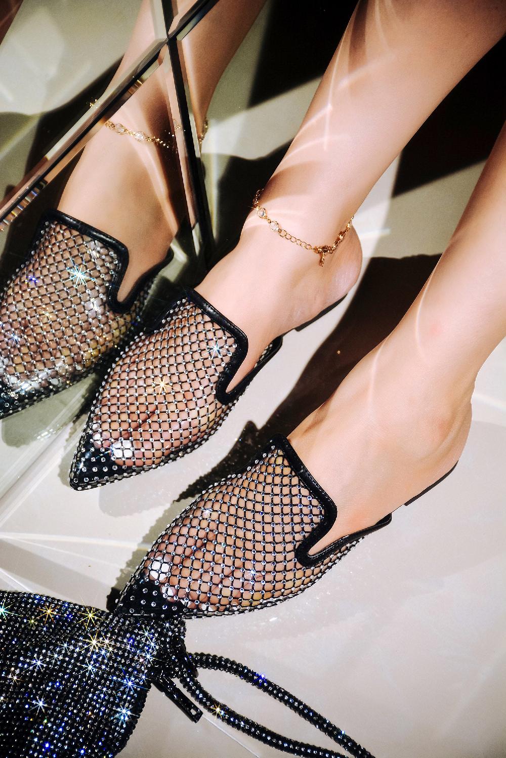 cape robbin Princle Rhinestone and Mesh Detail Pointed Toe Flats - Black