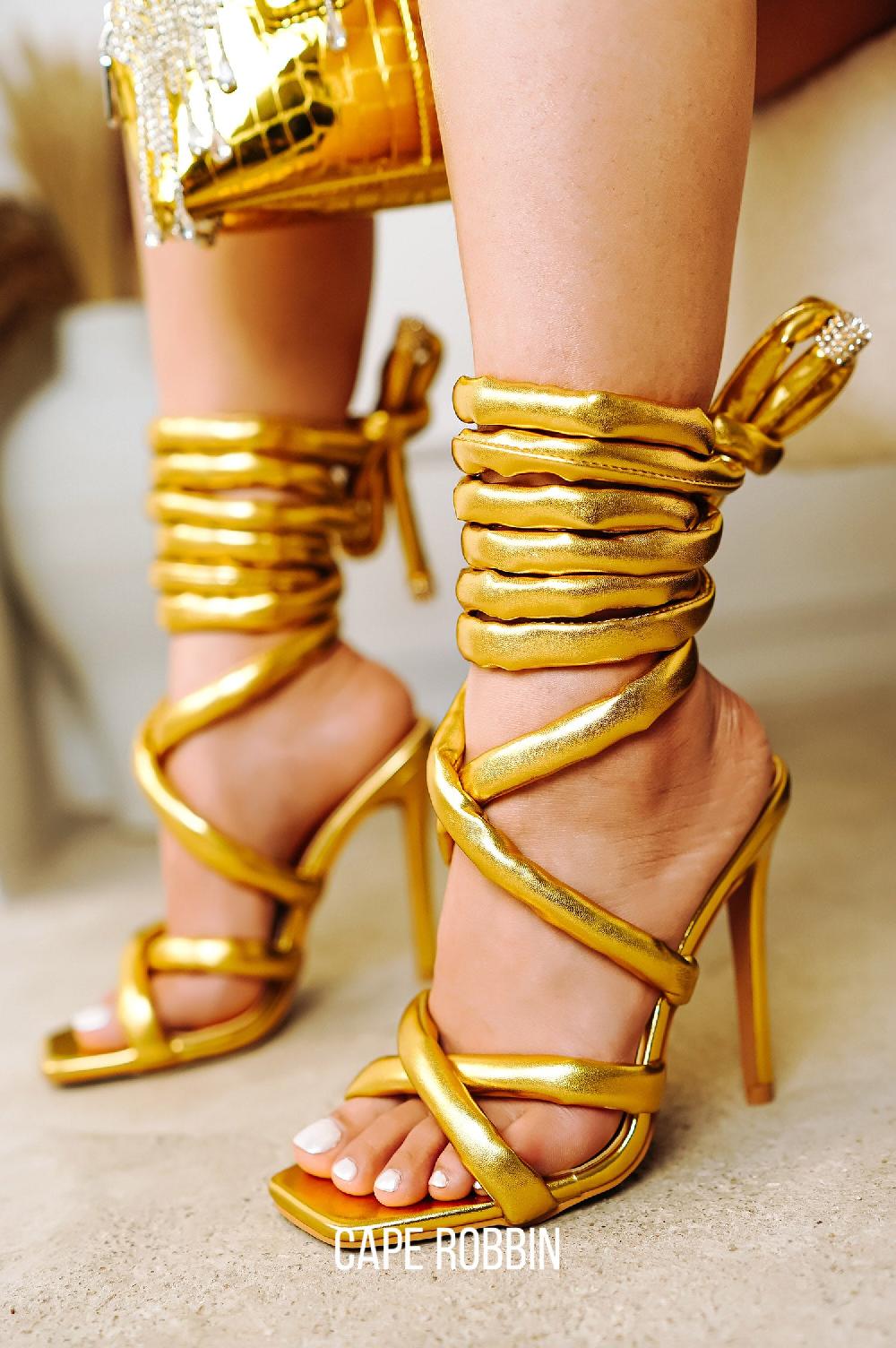 cape robbin Roberta Ankle Wrap Skinny High Heels - Gold