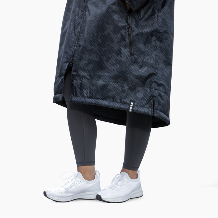 Capelli ADULT UNISEX GEO CAMO SPECTATOR BLANKET JACKET