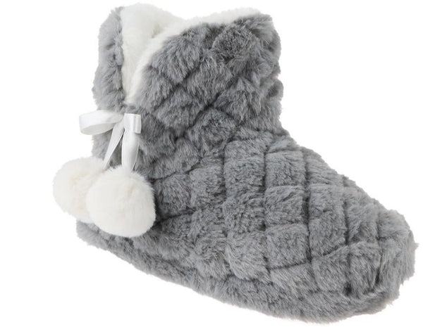 capelli new york Ladies Quilted Faux Fur Slipper Boot