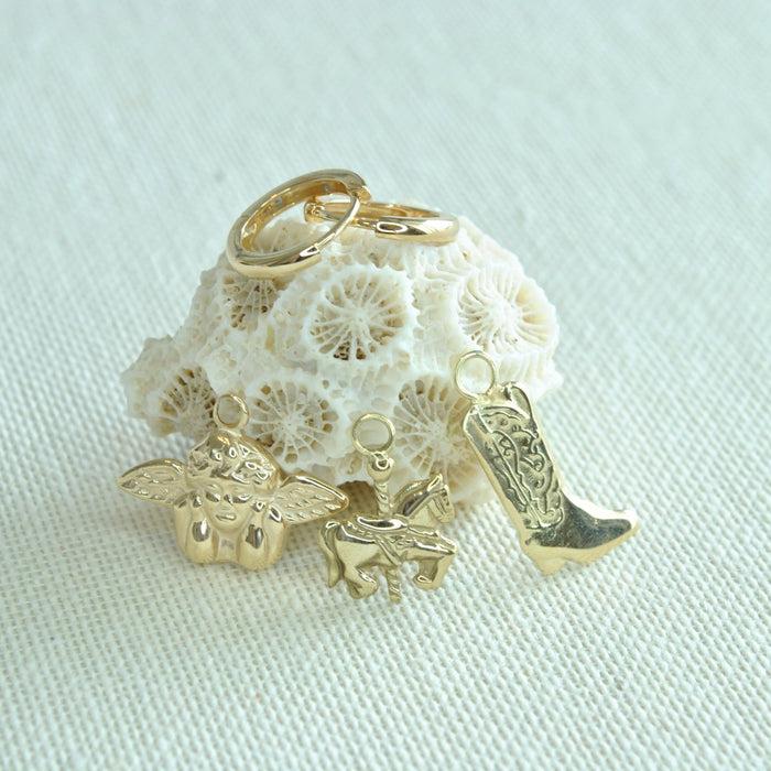 Capi The Ordinary Huggie M