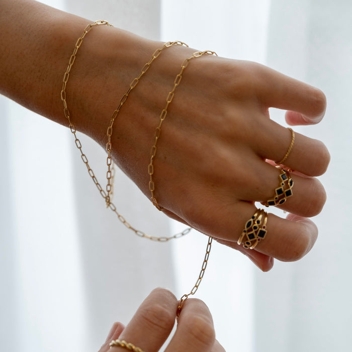 Capi Deco Ring With 4 Briljant Cut Blue Sapphire And 1 Square Cut Ruby