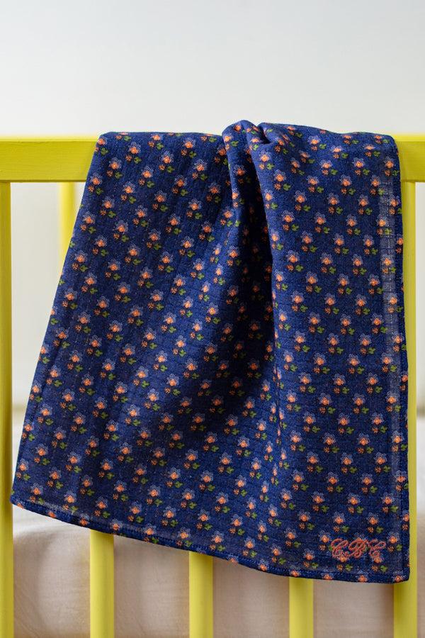 Caramel BABY BIB AND MUSLIN SET - NAVY POSY PRINT