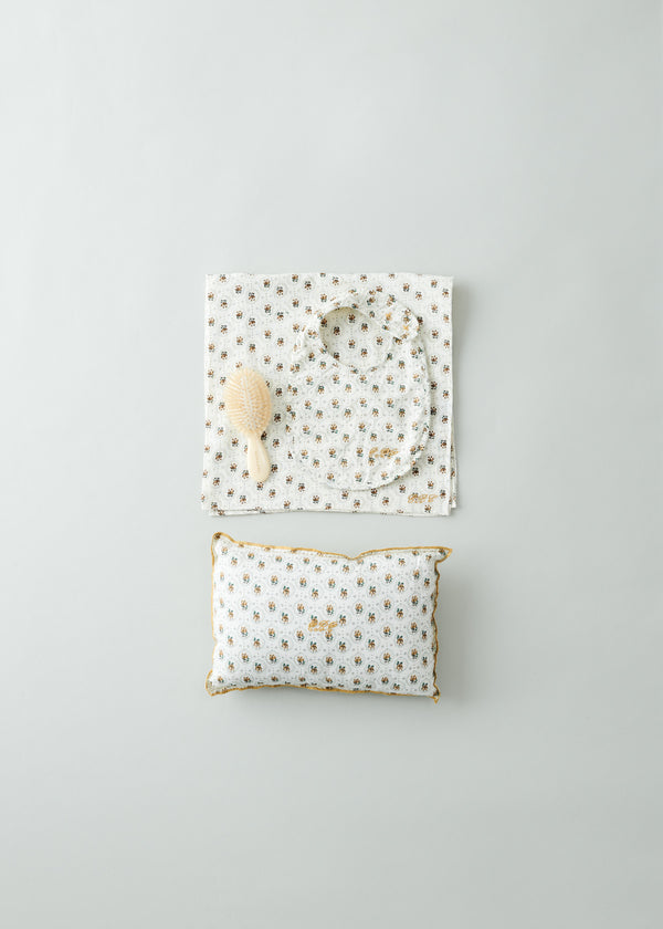 Caramel BABY BIB - FLOWER RING