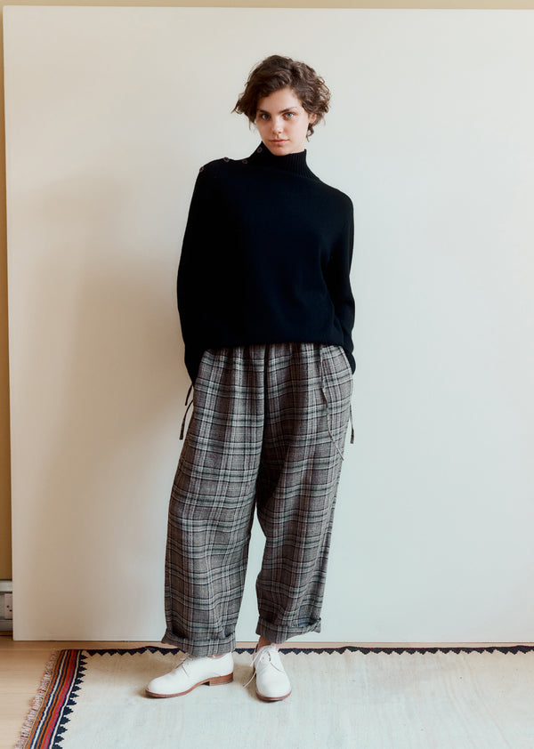 Caramel CERO WOMEN'S CASHMERE JUMPER - BLACK