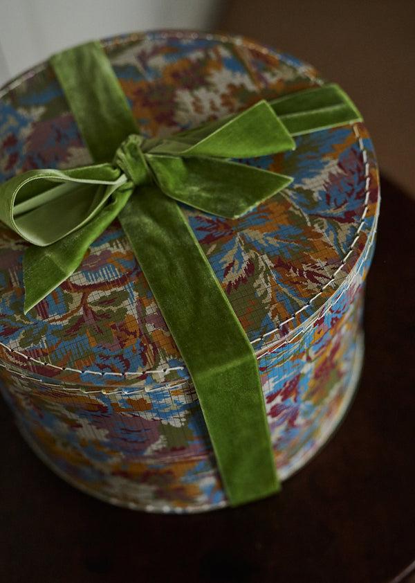 Caramel SMALL GIFT BOX - TAPESTRY