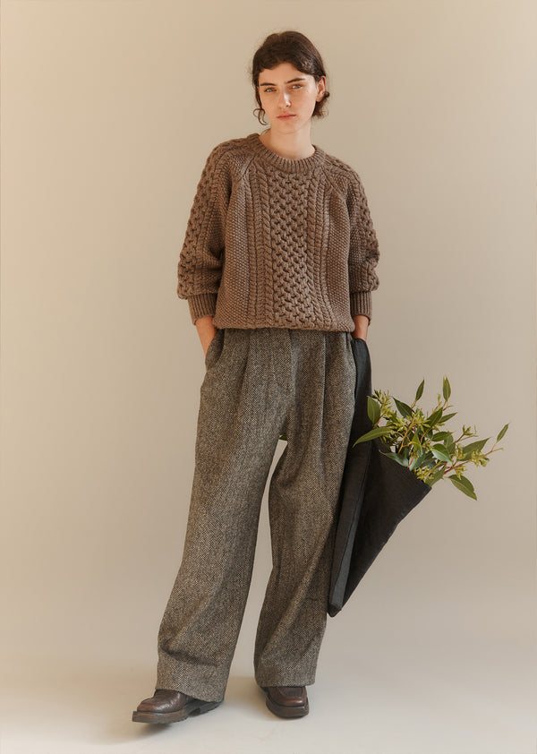 Caramel WOMAN ARAN JUMPER - CHARCOAL