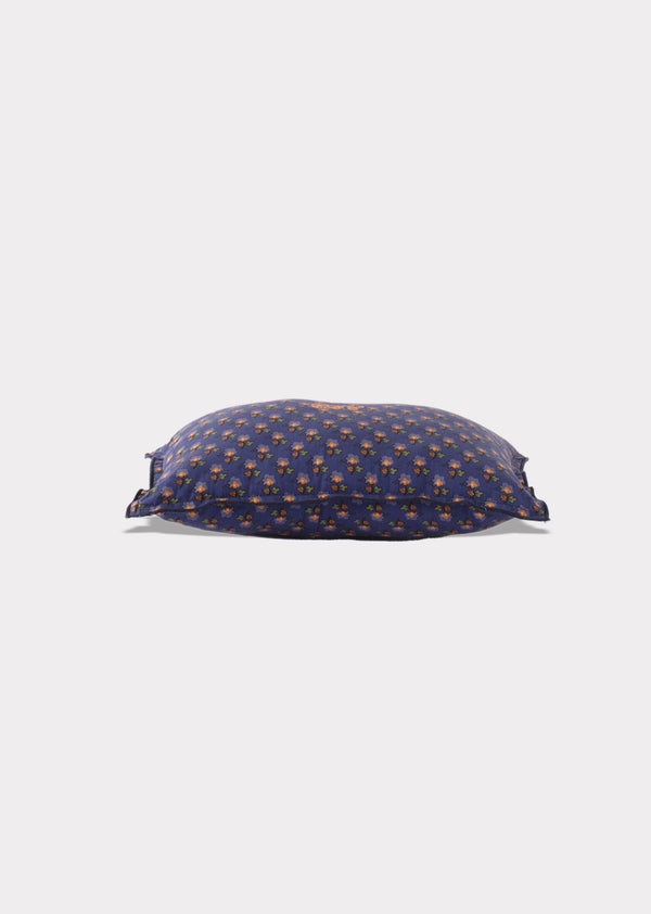 Caramel WOVEN SCATTER CUSHION 30X20CM - NAVY POSY PRINT