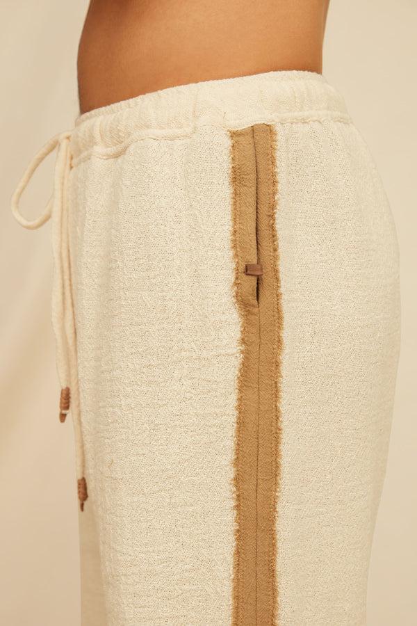 Caravana KAXIN SHORTS - NATURAL / SEPIA