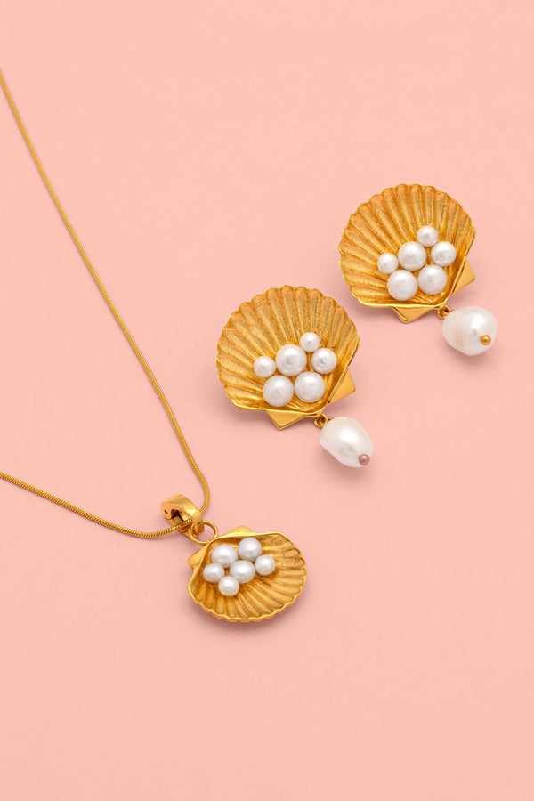 carisma Arzella FreshWater Pearl Drop Stud Earrings & Pendant Gift Set