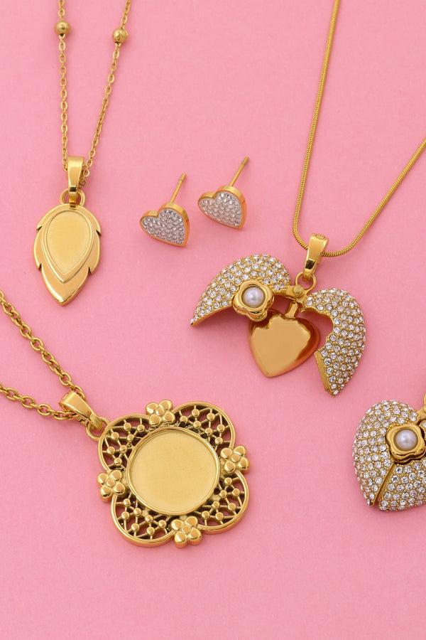 Carisma Carisma Logo Lace Mother's Day Pendant