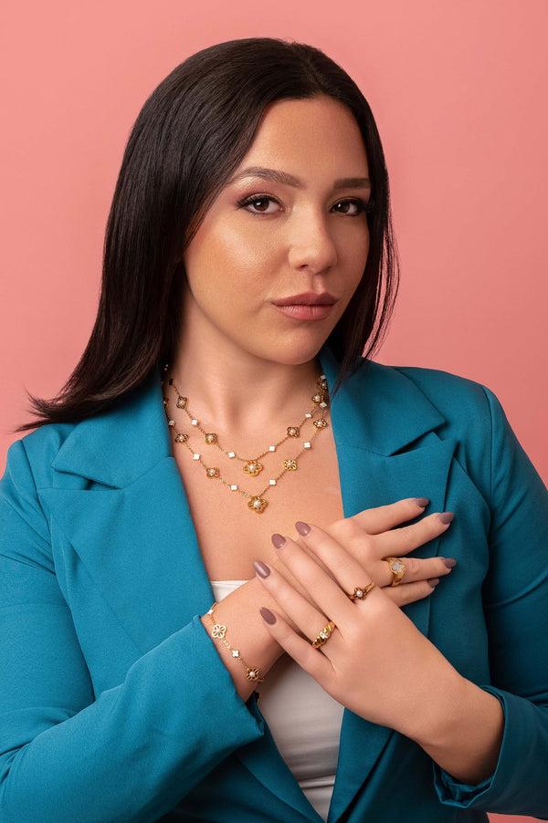 Carisma Carisma Pearl Flower Necklace