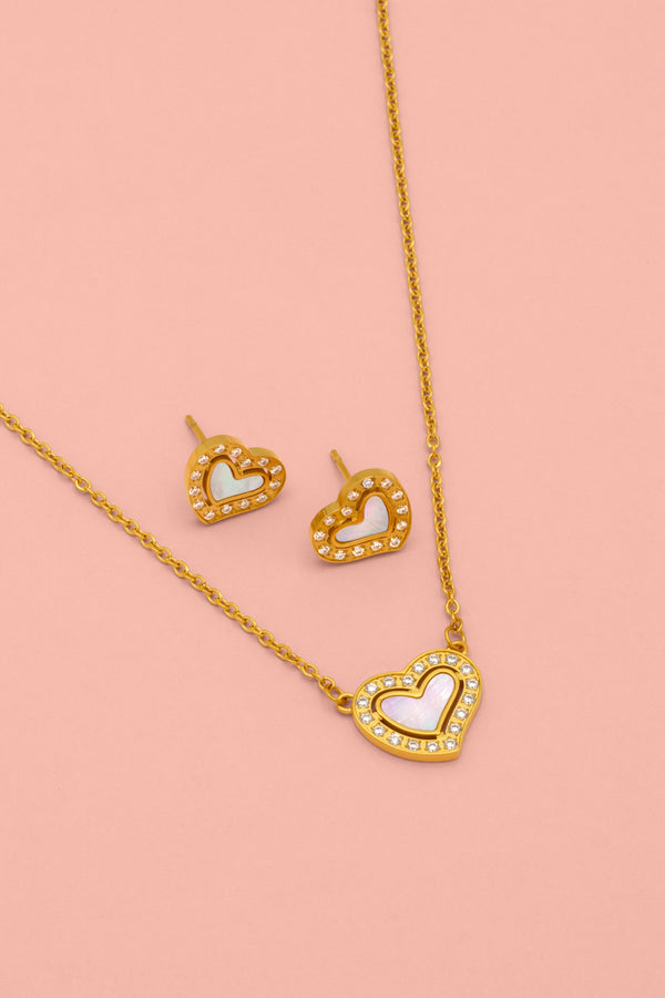 carisma Cuore Necklace & Stud Earring Gift Set