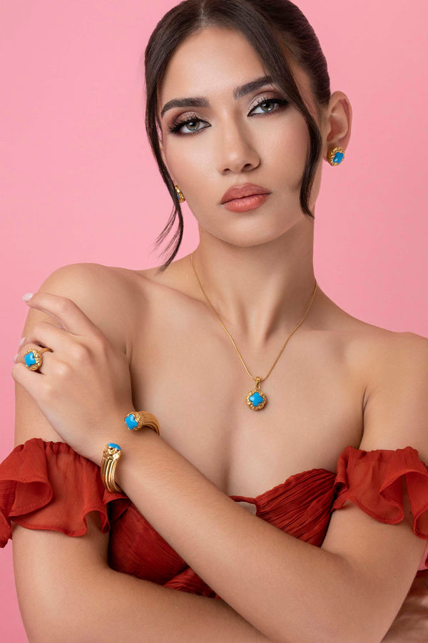 Carisma Donatella's Turquoise Statement Pendant