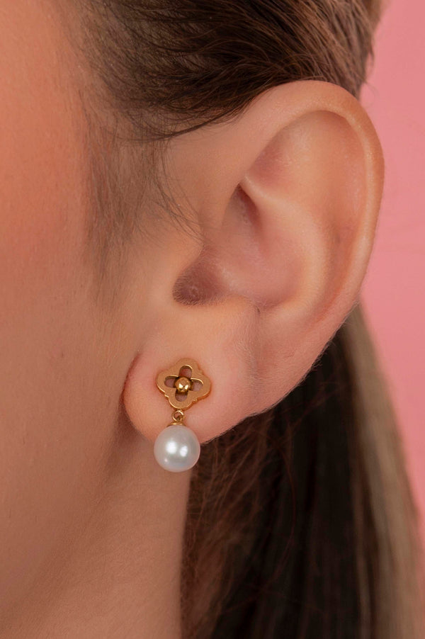 Carisma Ella's Pearl Drop Stud Earring Set