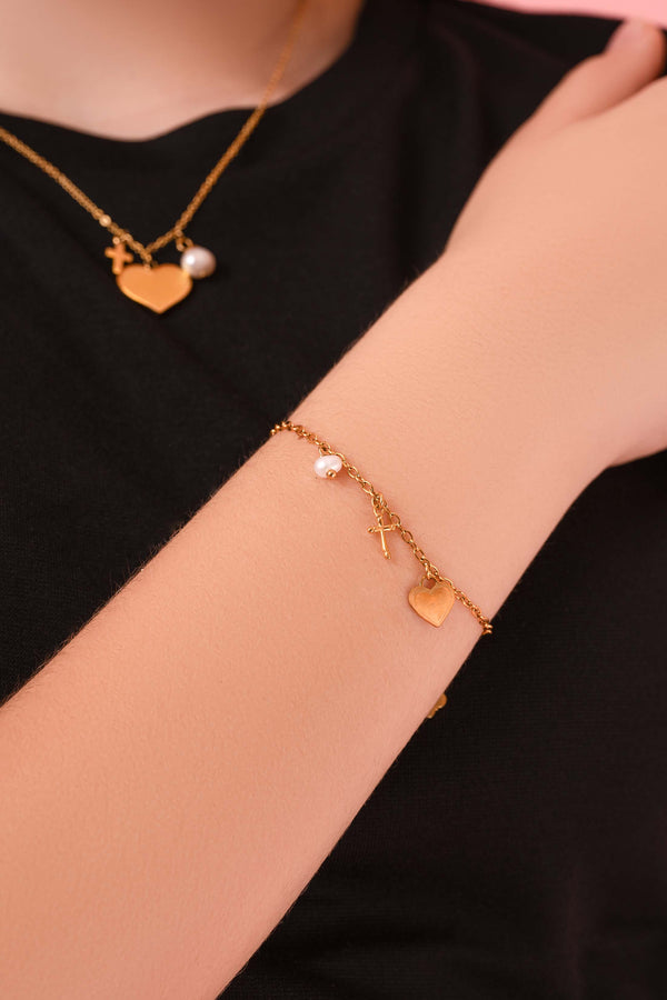 Carisma Engravable Gold Heart Charm Bracelet