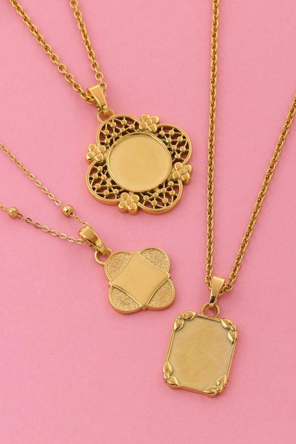 Carisma Floral Frame Engravable Pendant