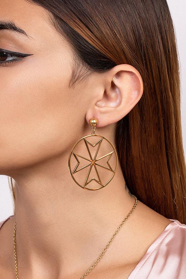 Carisma Hollow Maltese Cross Hoop Earring Set