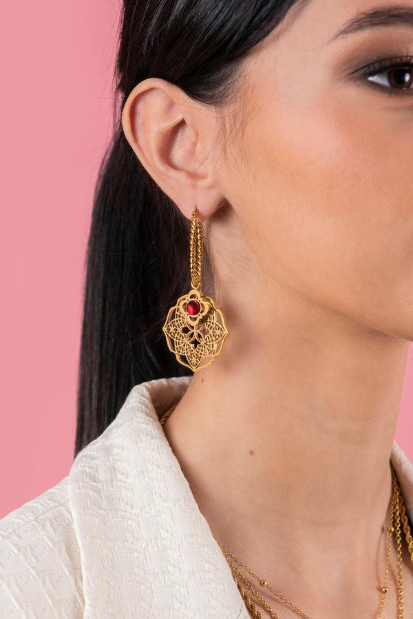 Carisma Kerċem Lace Hollow Pendant