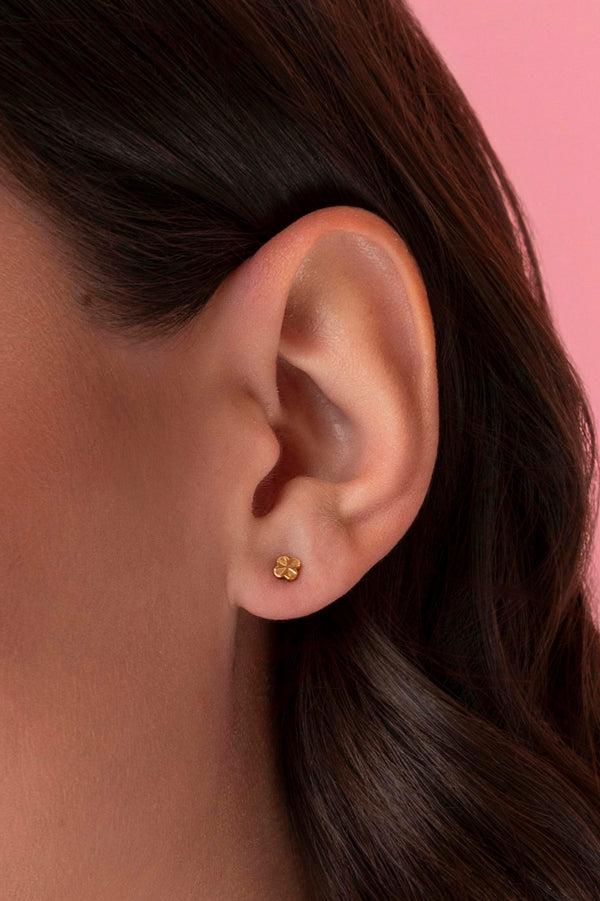 Carisma Carisma Logo Maltese Cross Petite Stud Earring Set