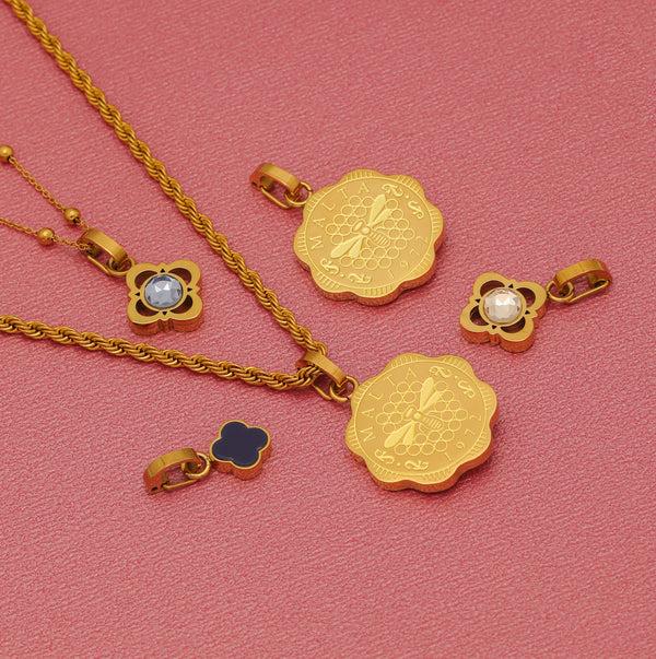 Carisma Maltese 3 Mills Honey Bee Pendant