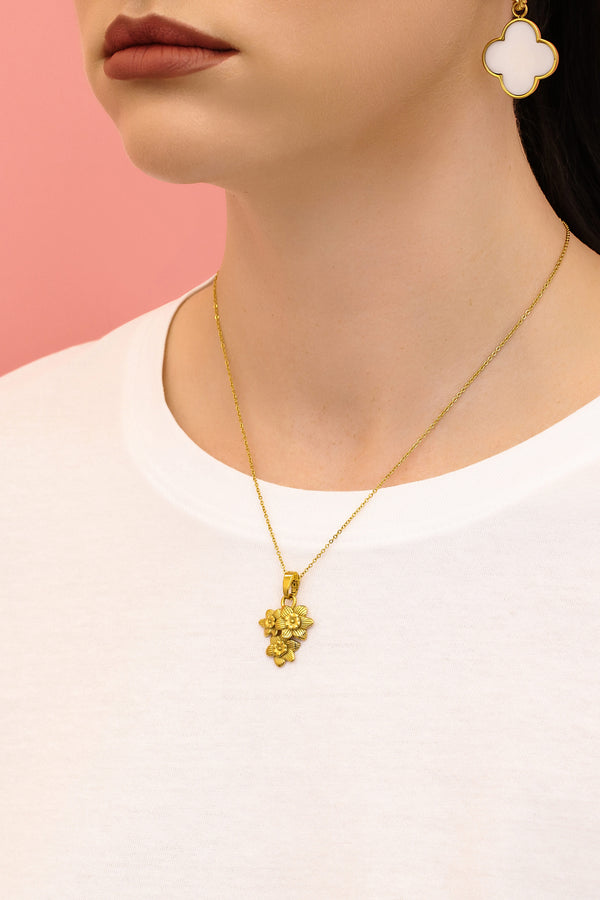 Carisma Narċisa December Birth Flower