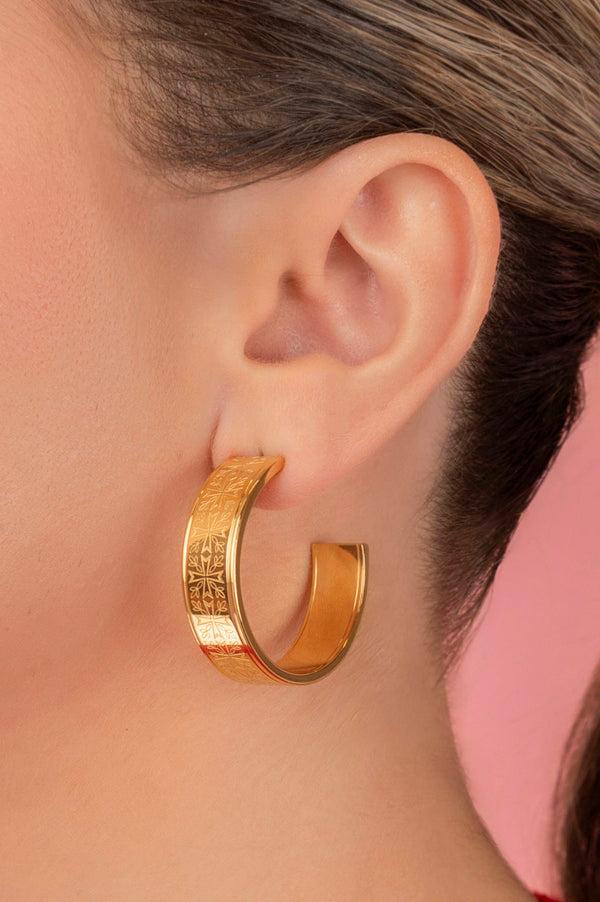 Carisma Patterned Tile Medium Hoop Earring Set