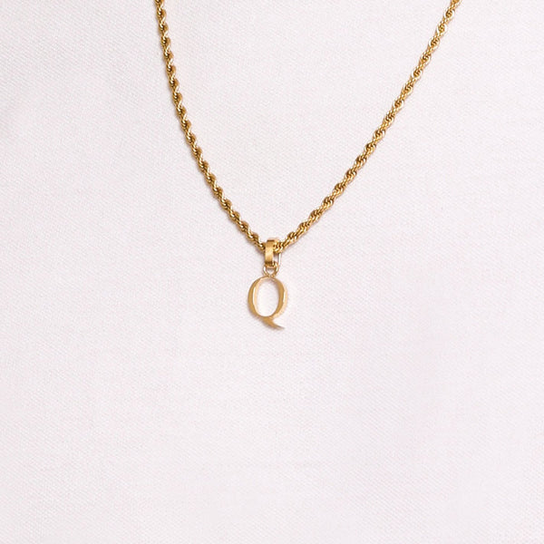 Carisma "Q" Carisma Letter Pendant
