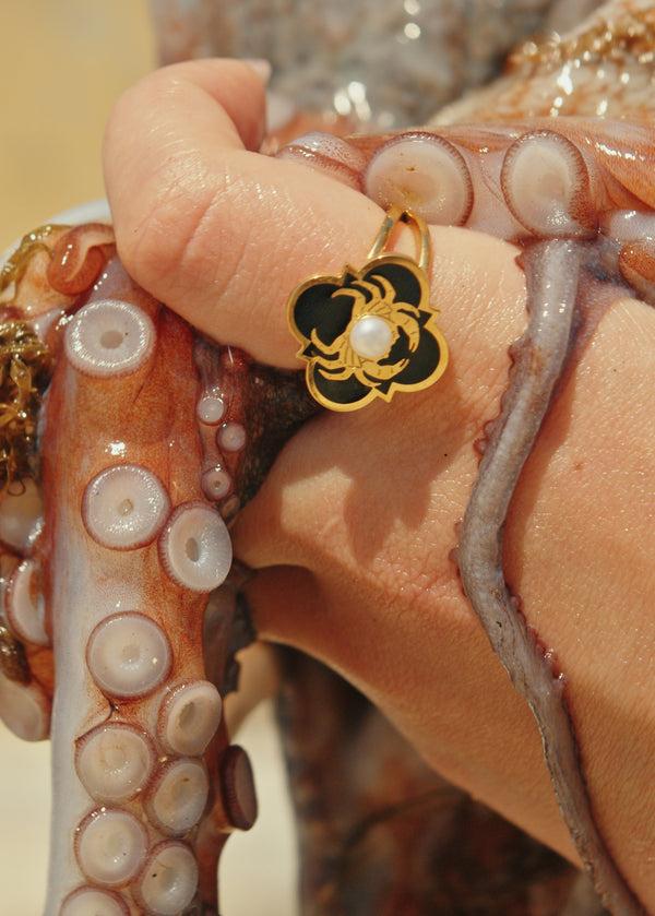 Carisma Qabru FreshWater Pearl Ring