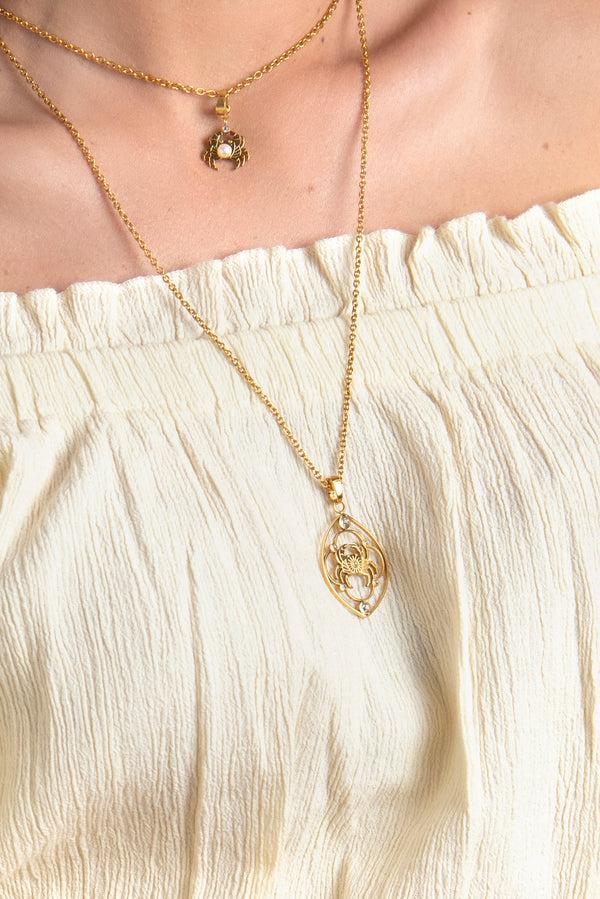 Carisma Qabru Zirconia Hollow Pendant