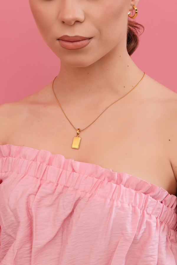 Carisma Teacher's Rope Pendant