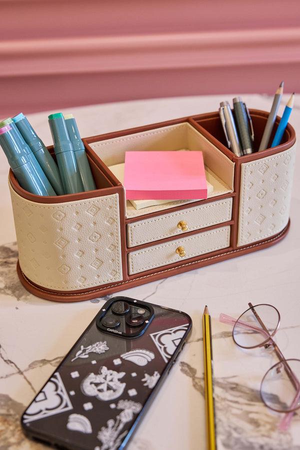 Carisma The Carisma Desk Companion