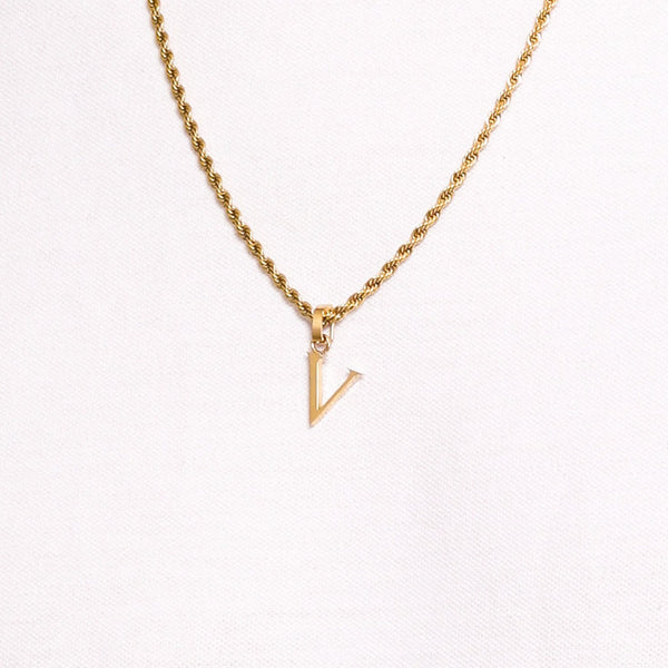 Carisma "V" Carisma Letter Pendant