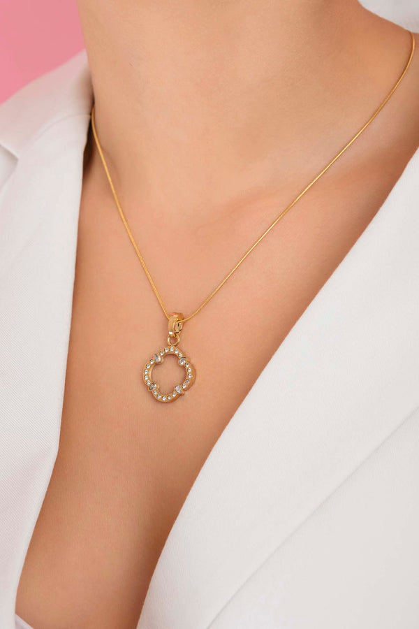 Carisma Von's Crystal Pendant