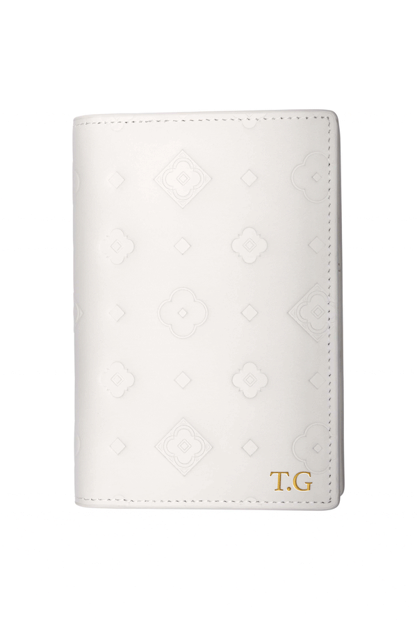 carisma White Passport Cover & Luggage Tag