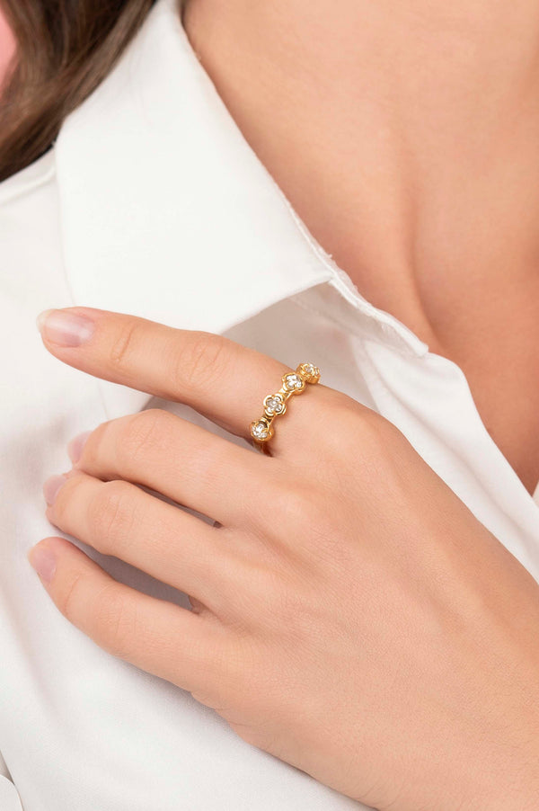 Carisma Zirconia Studded Ring