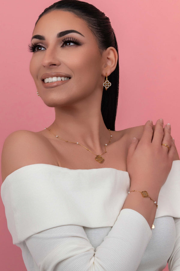 Carisma Engravable Carisma Logo Freshwater Pearl Necklace